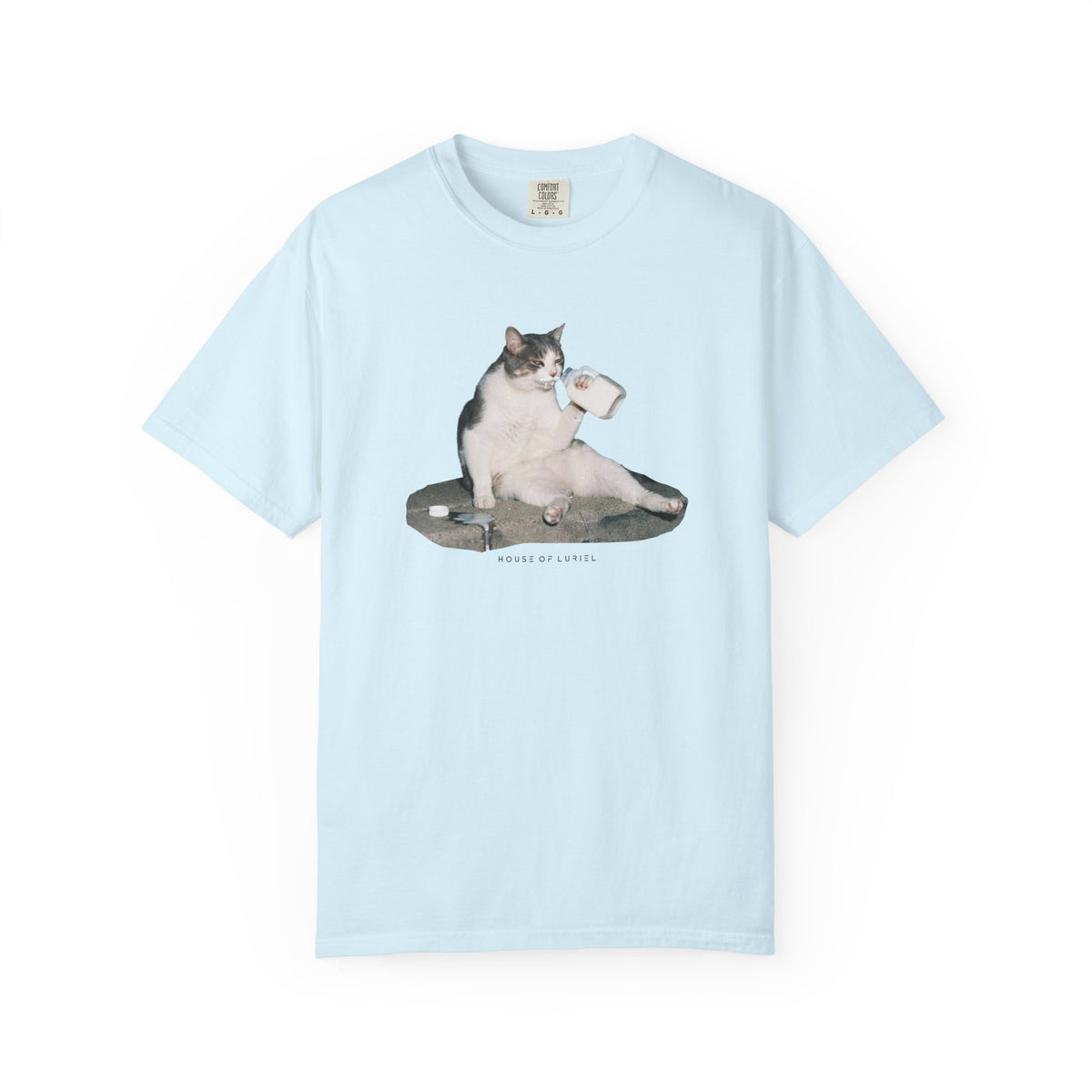 T-Shirt Cat Drinking Milk T-Shirt Cat Drinking Milk T-Shirt