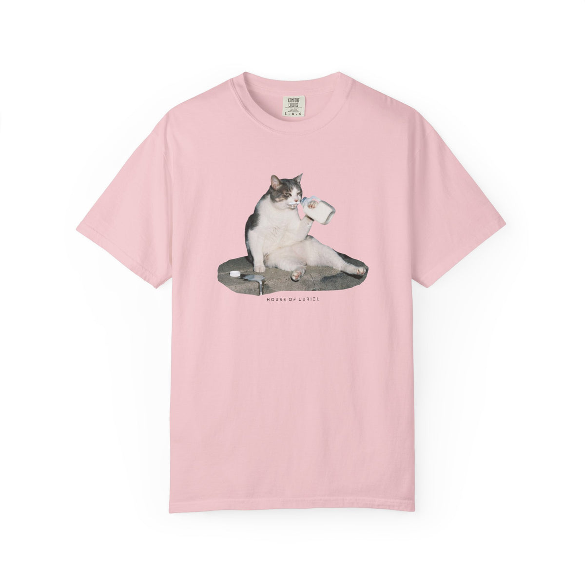 T-Shirt Cat Drinking Milk T-Shirt Cat Drinking Milk T-Shirt