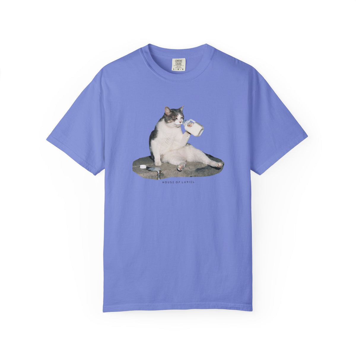 T-Shirt Cat Drinking Milk T-Shirt Cat Drinking Milk T-Shirt