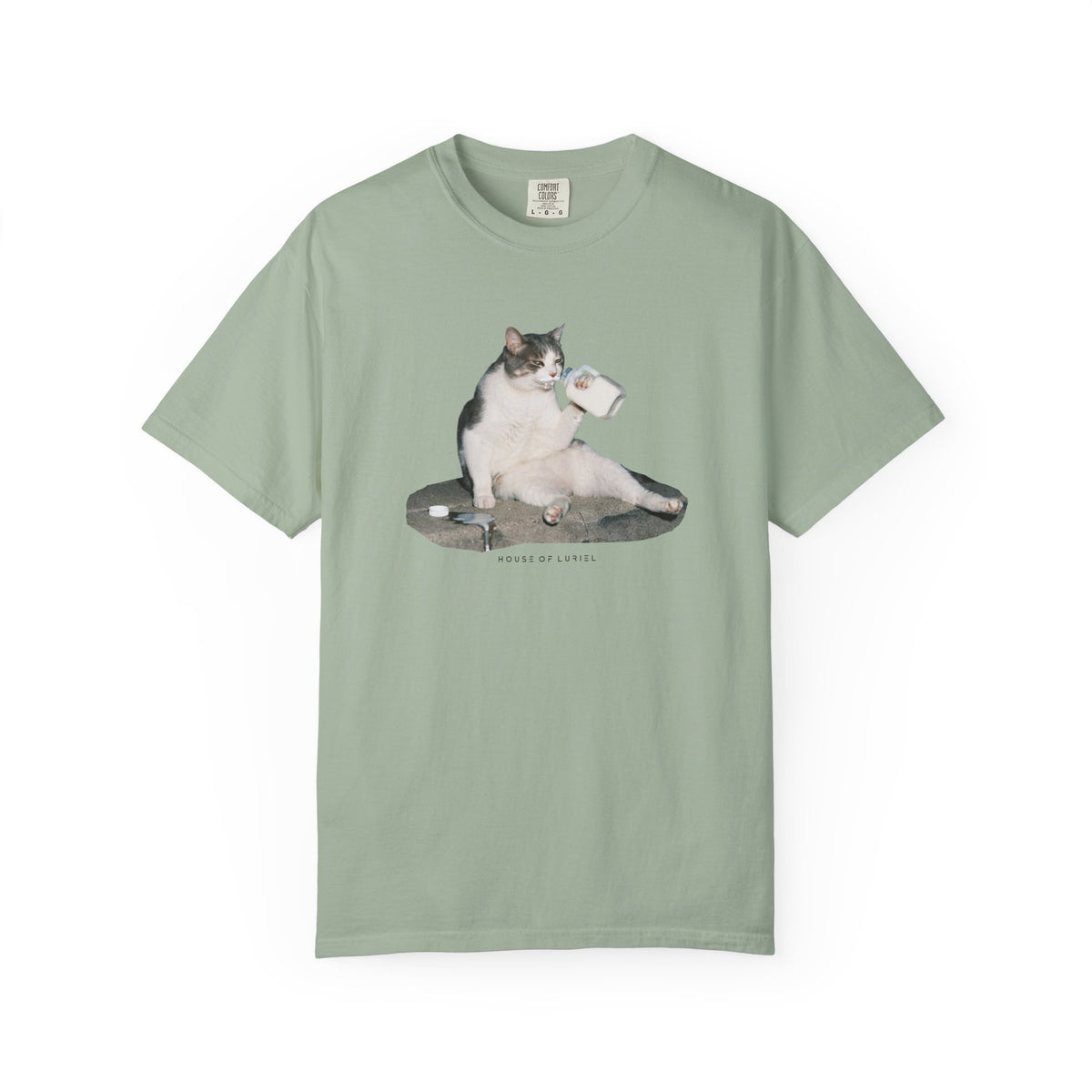 T-Shirt Cat Drinking Milk T-Shirt Cat Drinking Milk T-Shirt