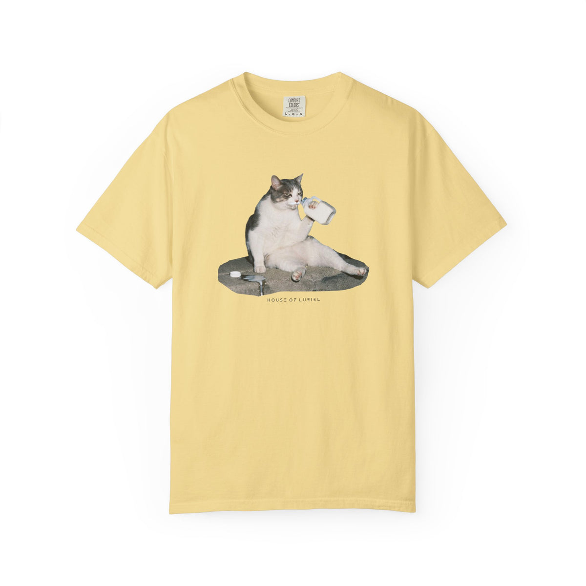 T-Shirt Cat Drinking Milk T-Shirt Cat Drinking Milk T-Shirt