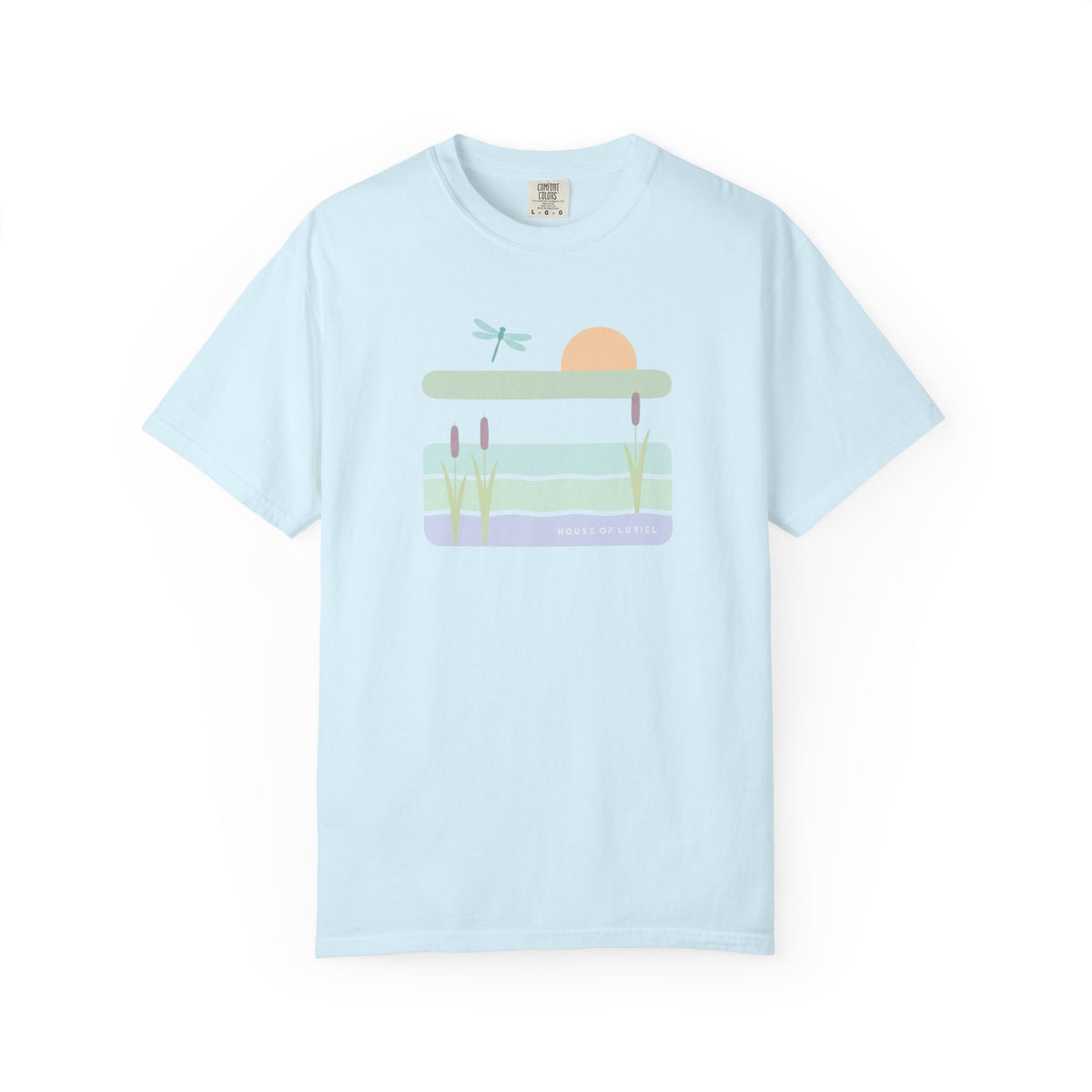 T-Shirt Dragonfly On a Lake T-shirt Dragonfly On a Lake T-shirt