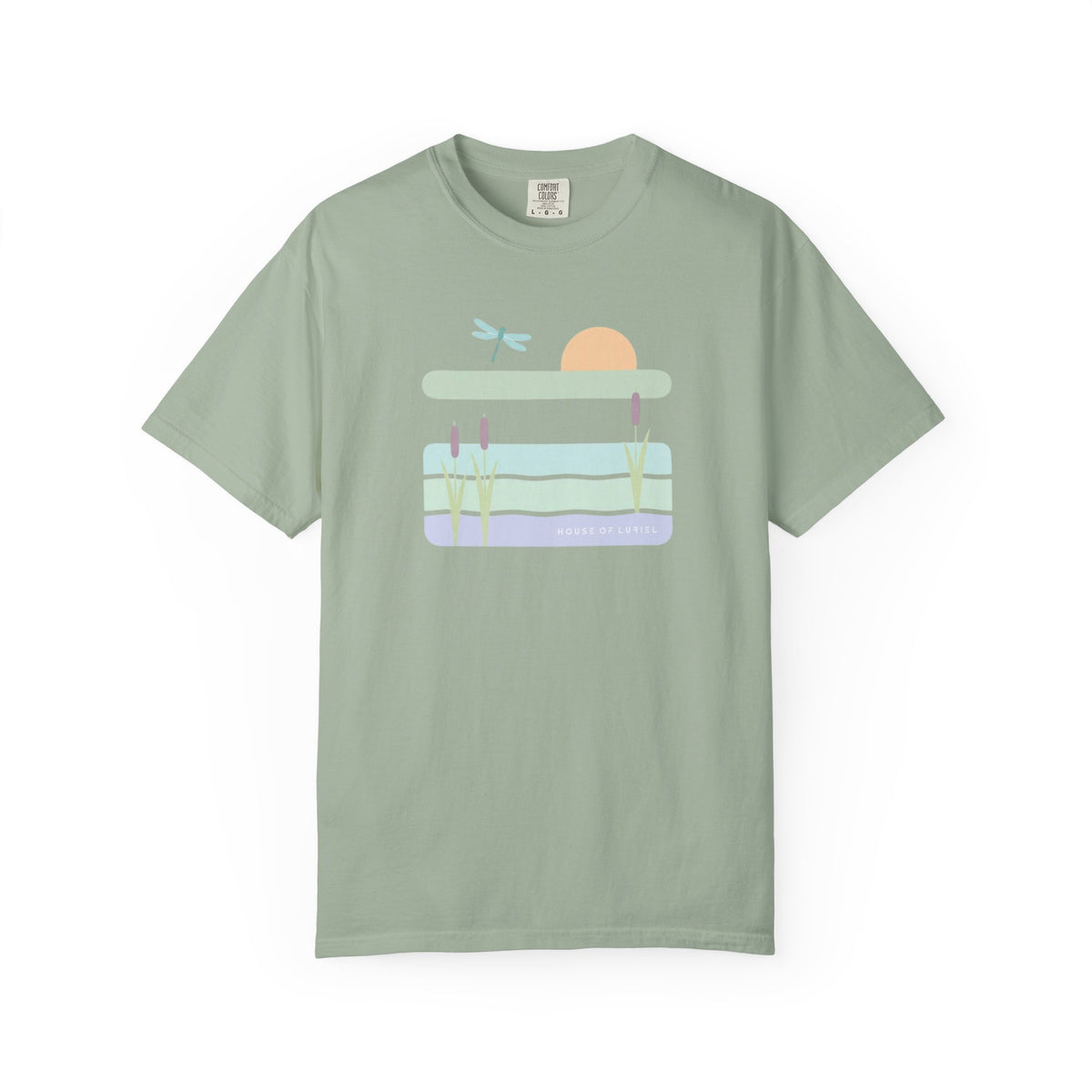 T-Shirt Dragonfly On a Lake T-shirt Dragonfly On a Lake T-shirt